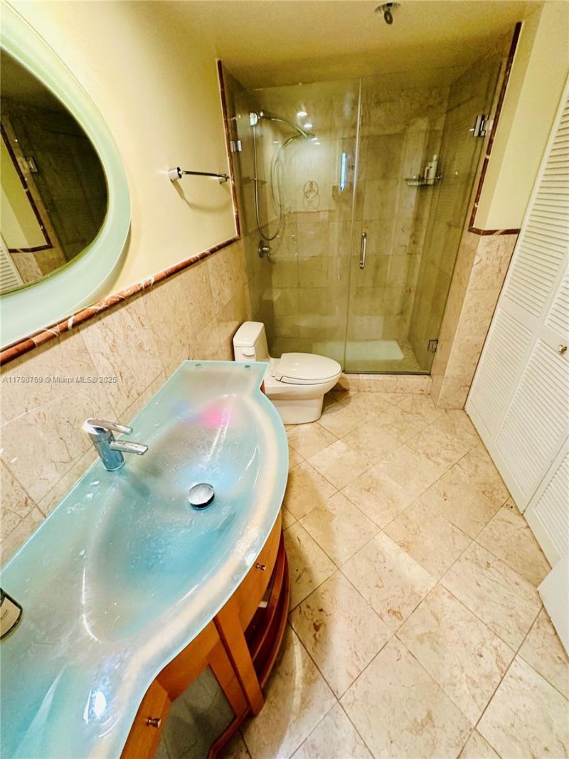 8855 Collins Ave, Unit 7H, Surfside, FL 33154 Photo