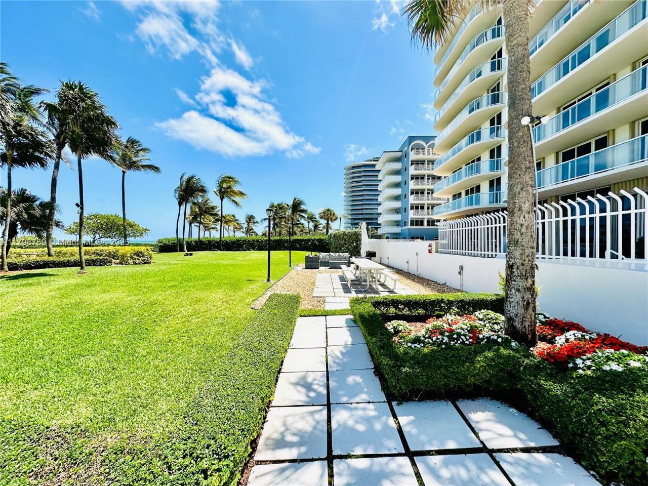 8855 Collins Ave, Unit 7H, Surfside, FL 33154 Photo