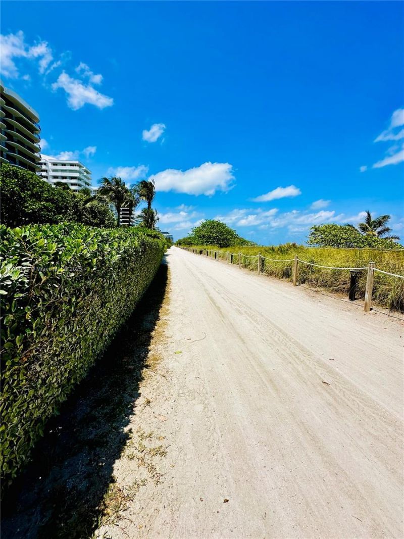 8855 Collins Ave, Unit 7H, Surfside, FL 33154 Photo