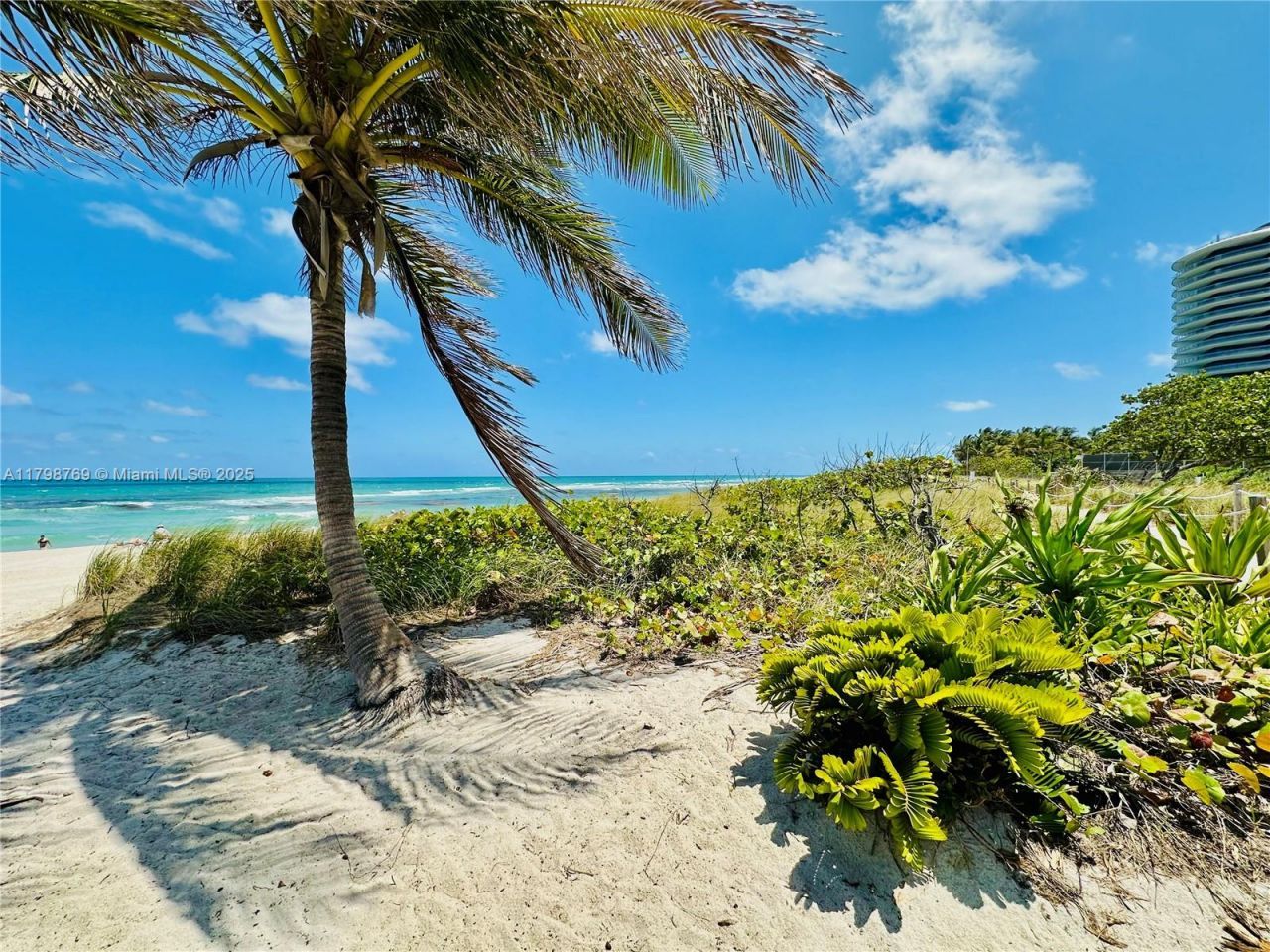 8855 Collins Ave, Unit 7H, Surfside, FL 33154 Photo