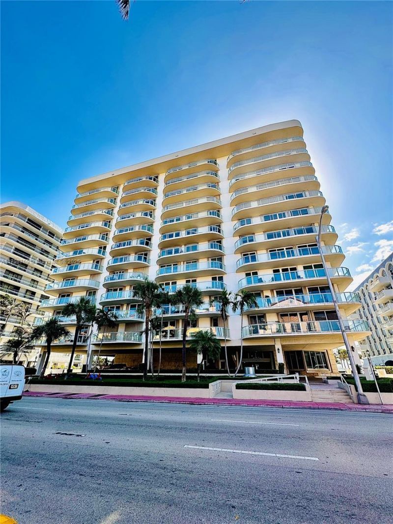 8855 Collins Ave, Unit 7H, Surfside, FL 33154 Photo