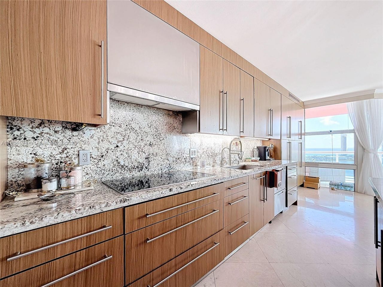 3370 Hidden Bay Dr, Unit 2813, Aventura, FL 33180 Photo