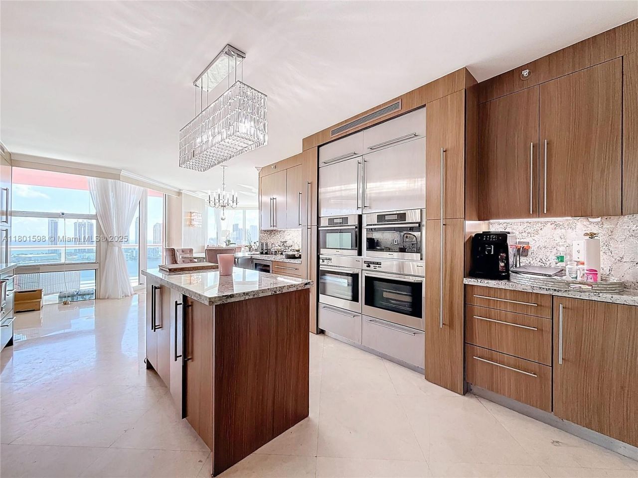 3370 Hidden Bay Dr, Unit 2813, Aventura, FL 33180 Photo