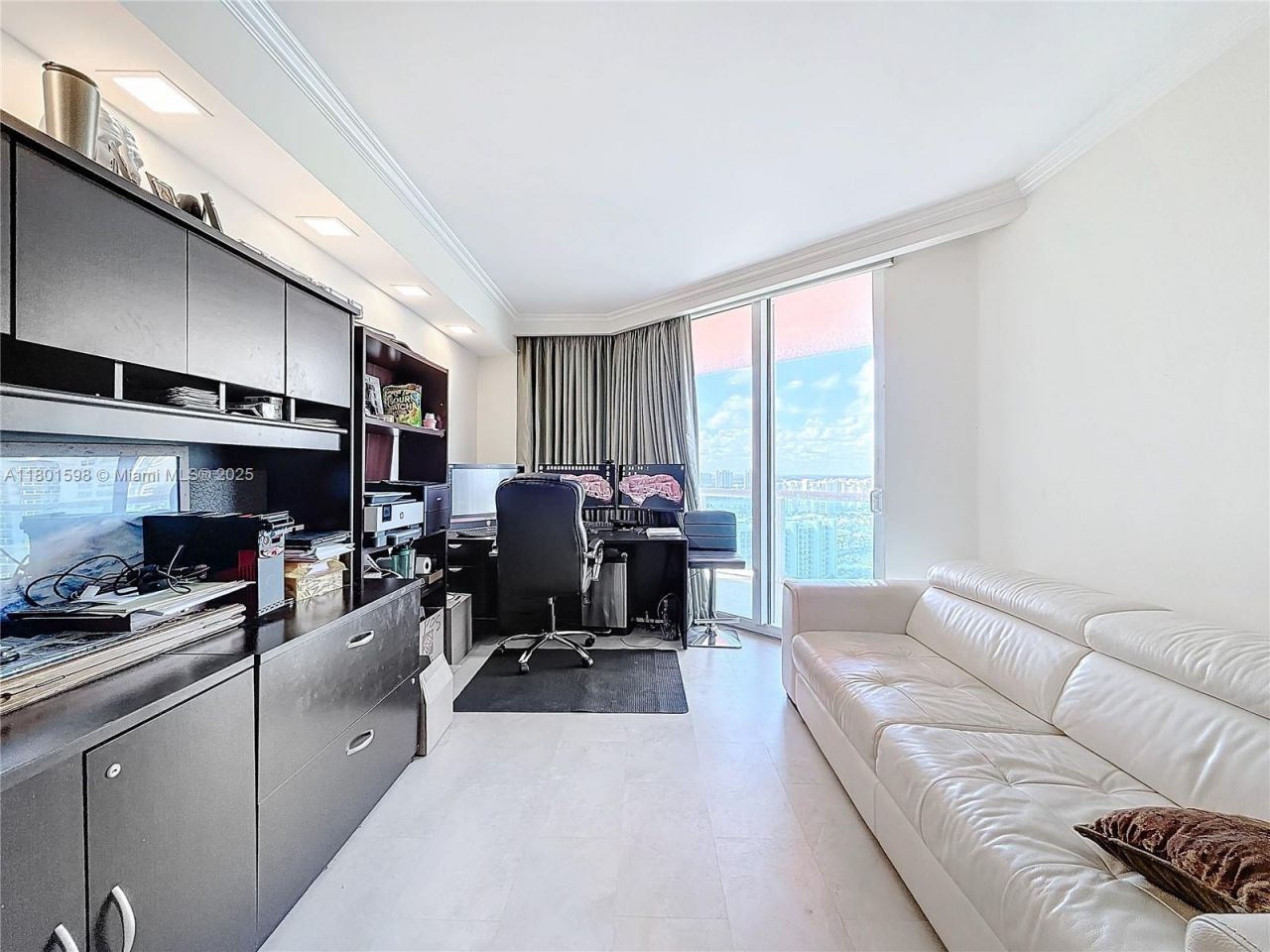 3370 Hidden Bay Dr, Unit 2813, Aventura, FL 33180 Photo