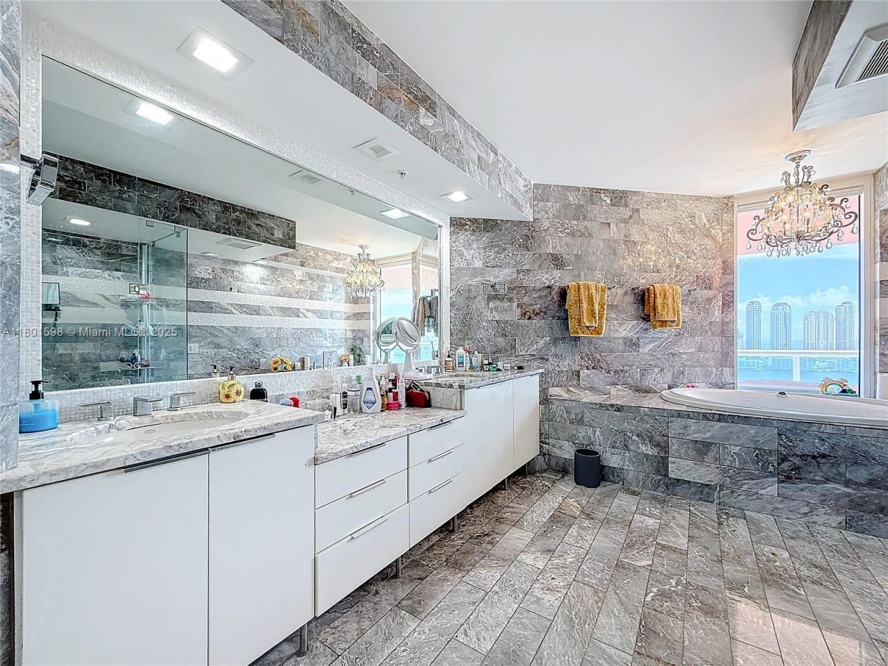 3370 Hidden Bay Dr, Unit 2813, Aventura, FL 33180 Photo