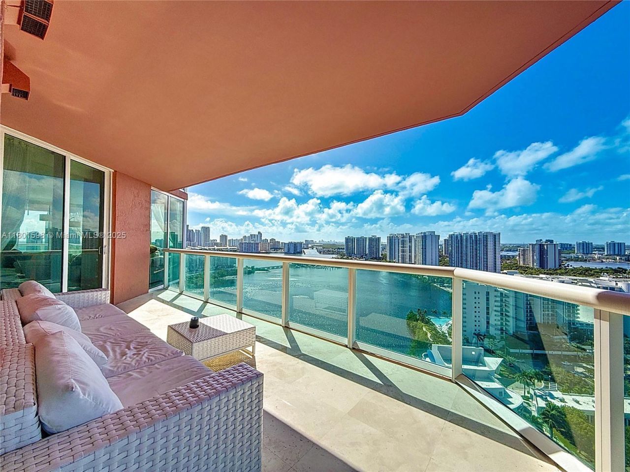 3370 Hidden Bay Dr, Unit 2813, Aventura, FL 33180 Photo