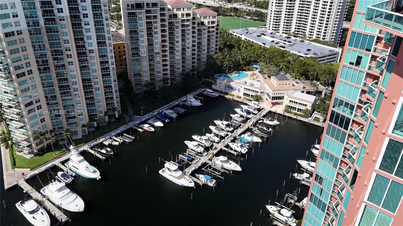 3370 Hidden Bay Dr, Unit 2813, Aventura, FL 33180 Photo