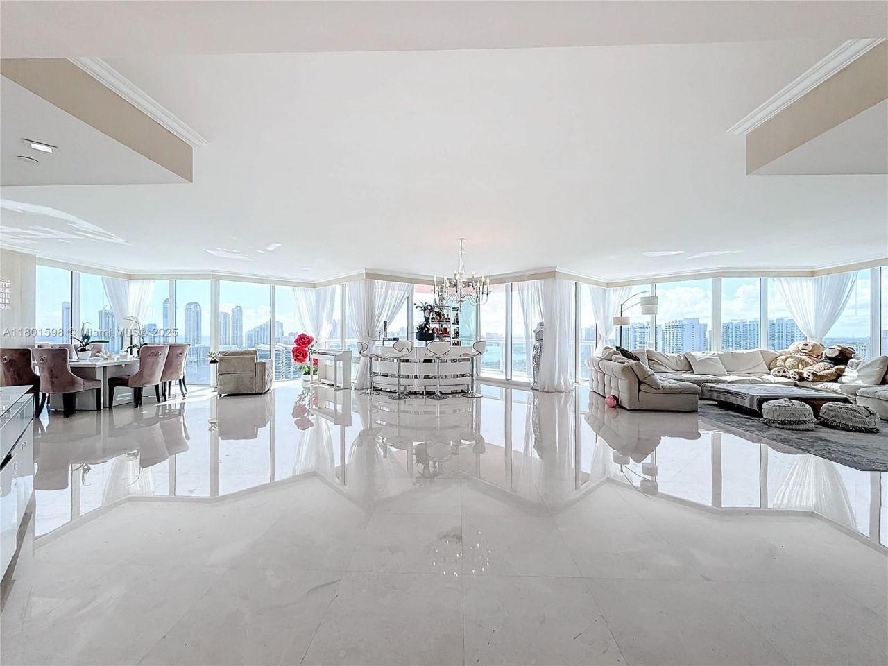 3370 Hidden Bay Dr, Unit 2813, Aventura, FL 33180 Photo