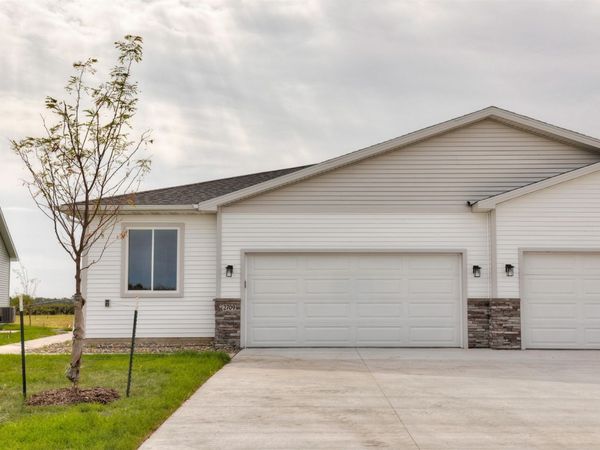 2709 13th Street NE, Bondurant, IA 50035