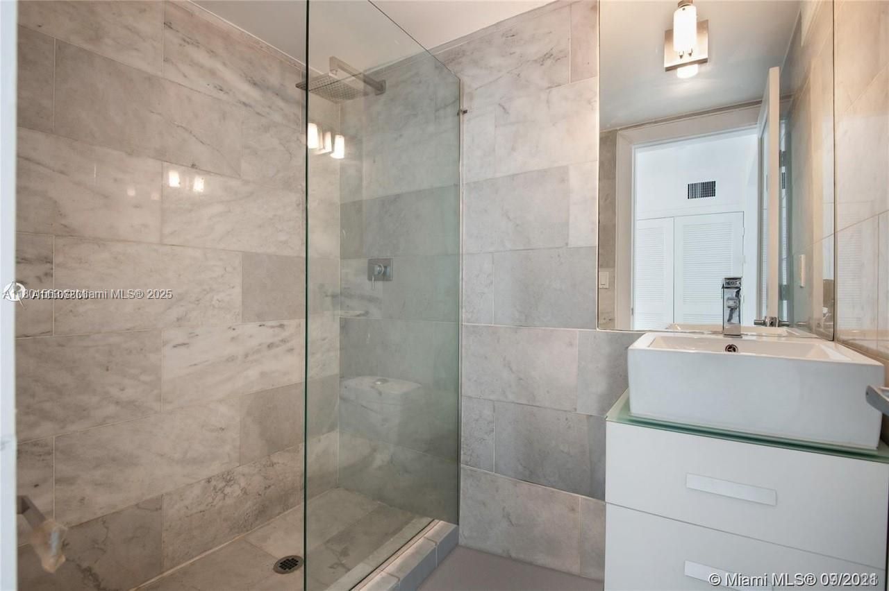 928 Jefferson Ave, Unit 7, Miami Beach, FL 33139 Photo