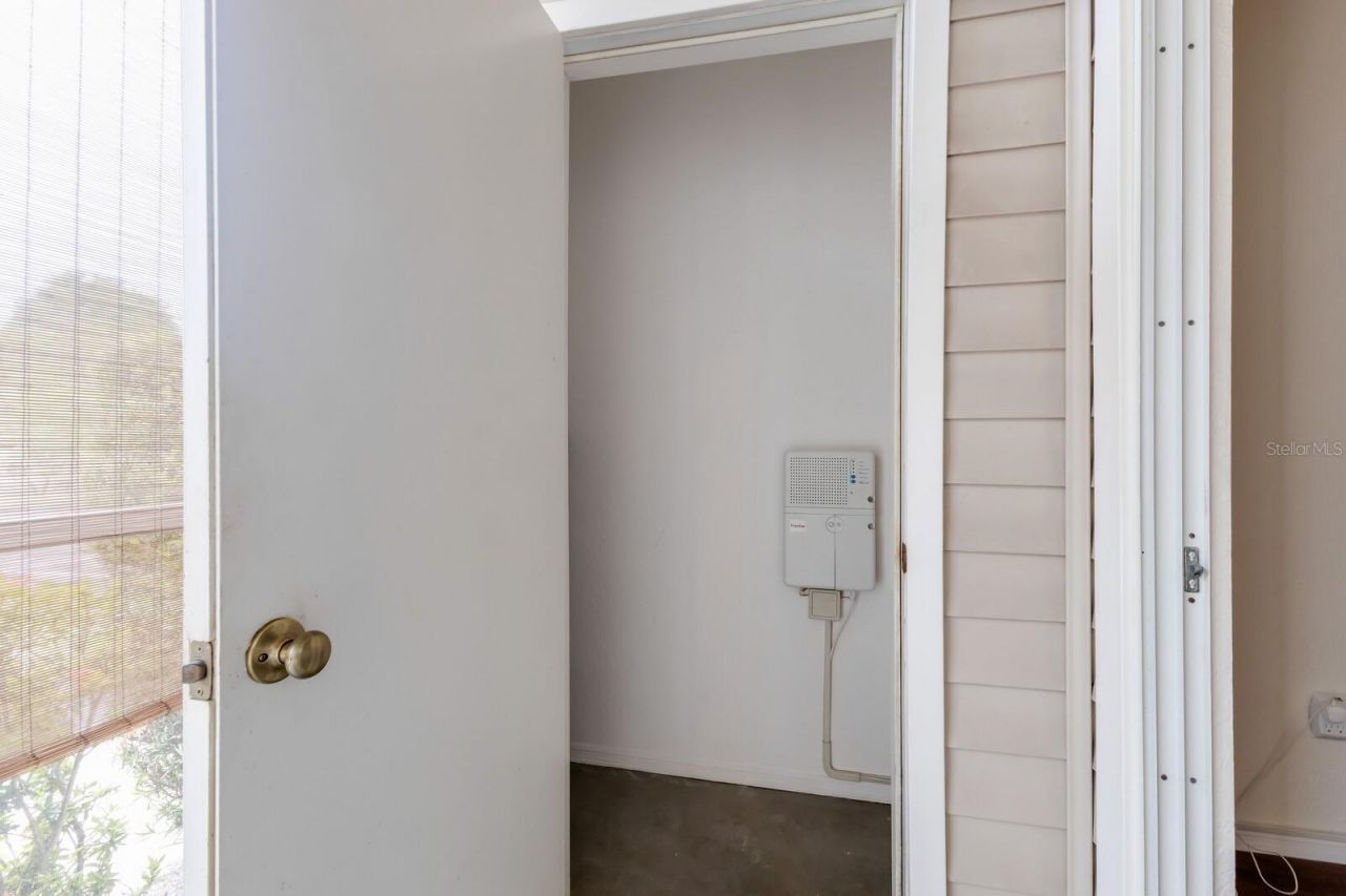 850 S Tamiami Trail, Unit 203, Sarasota, FL 34236 Photo