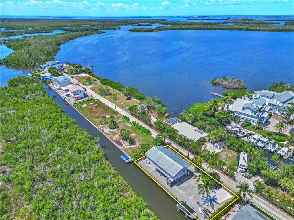 8161 Moyer Ln, Bokeelia, FL 33922 Photo