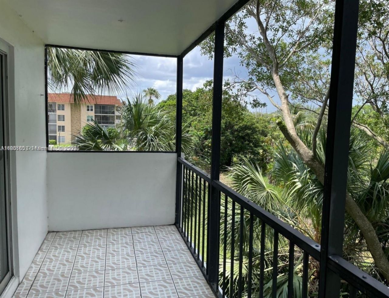 4164 Inverrary Dr, Unit 301, Lauderhill, FL 33319 Photo