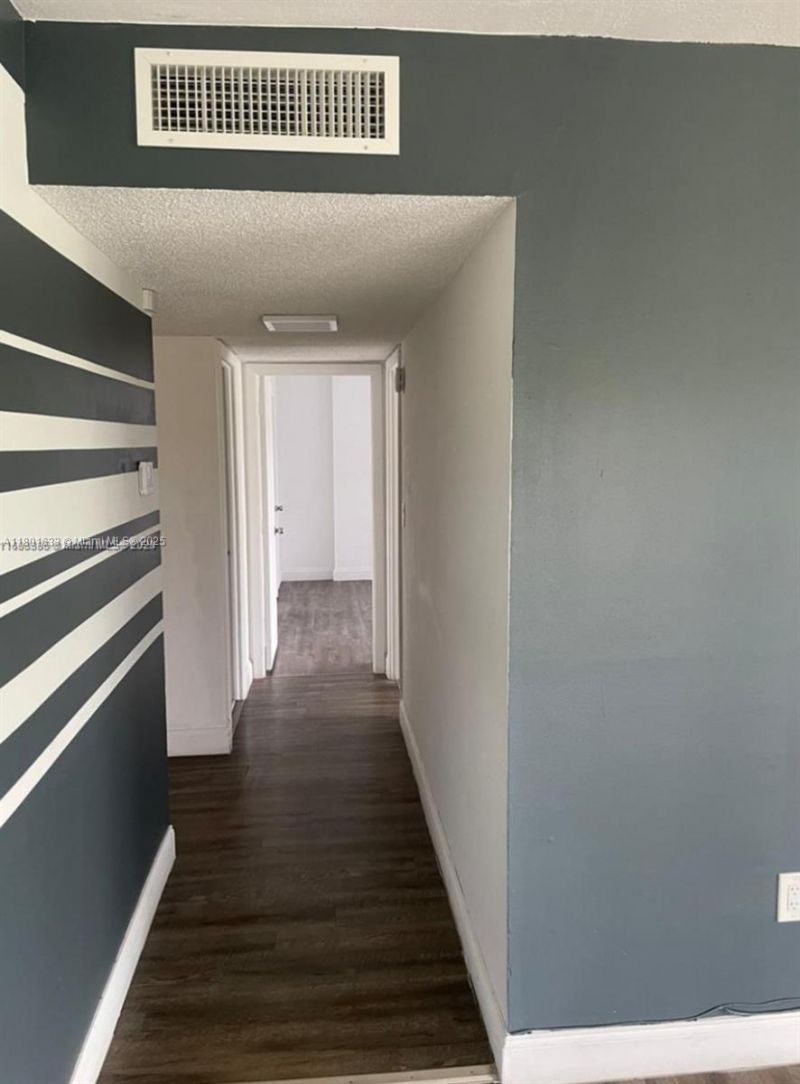 4164 Inverrary Dr, Unit 301, Lauderhill, FL 33319 Photo