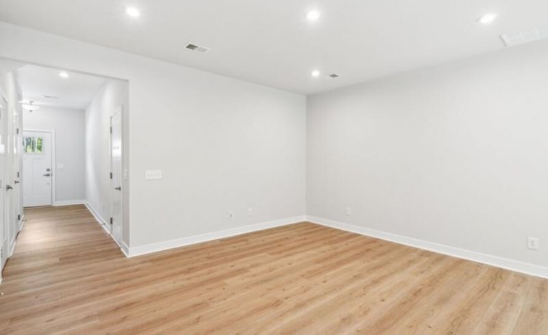 1052 Crescent Cove Lane Photo 7