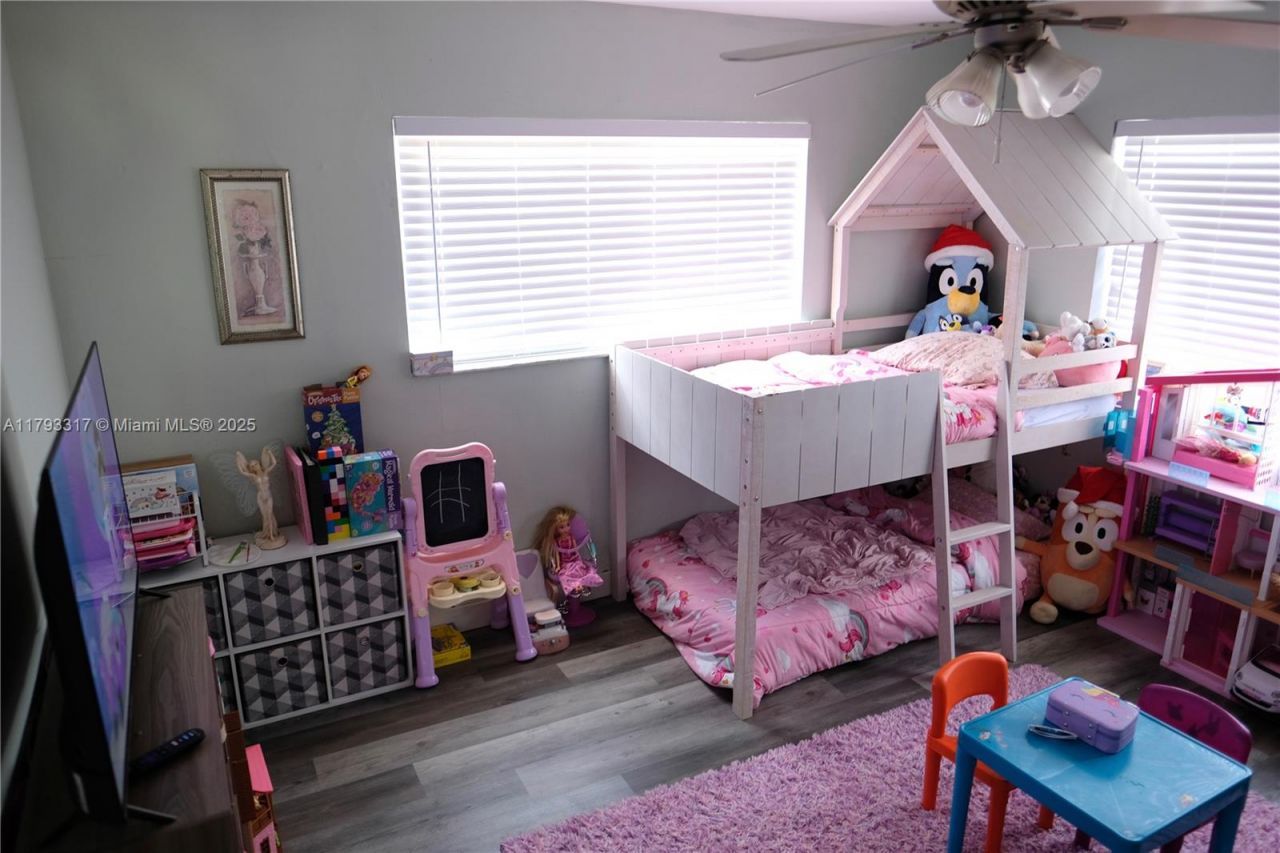 7000 SW 10th St, Pembroke Pines, FL 33023 Photo