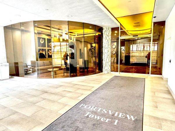 3610 Yacht Club Dr, Unit 810, Aventura, FL 33180