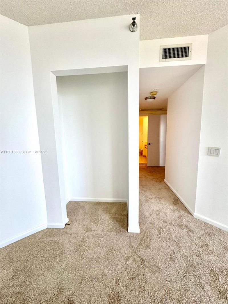 3610 Yacht Club Dr, Unit 810, Aventura, FL 33180 Photo