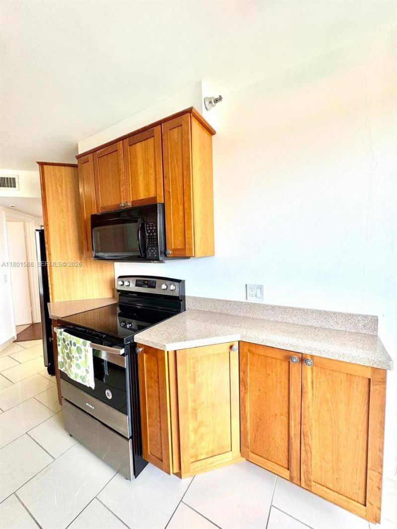 3610 Yacht Club Dr, Unit 810, Aventura, FL 33180 Photo