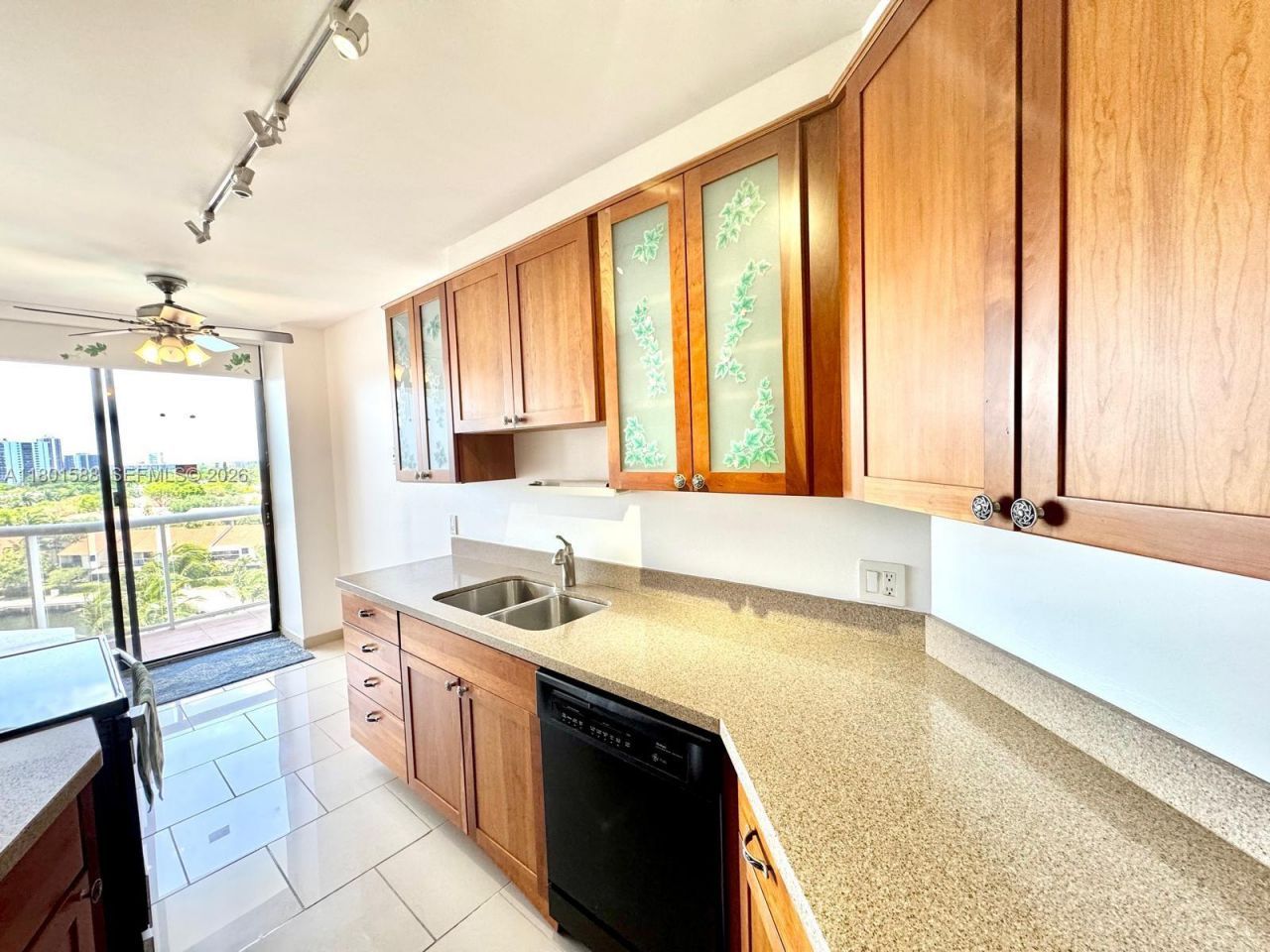 3610 Yacht Club Dr, Unit 810, Aventura, FL 33180 Photo