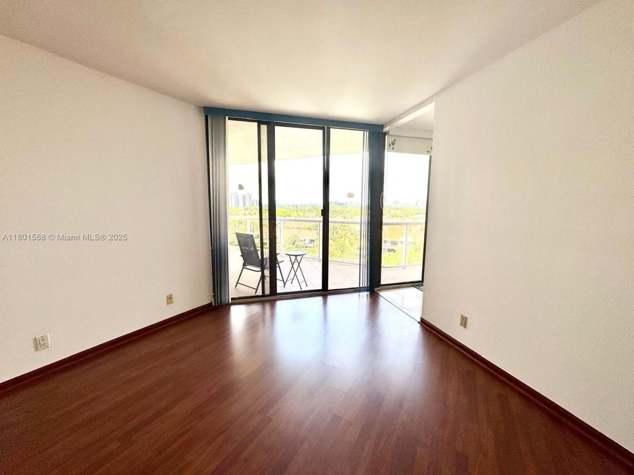 3610 Yacht Club Dr, Unit 810, Aventura, FL 33180 Photo