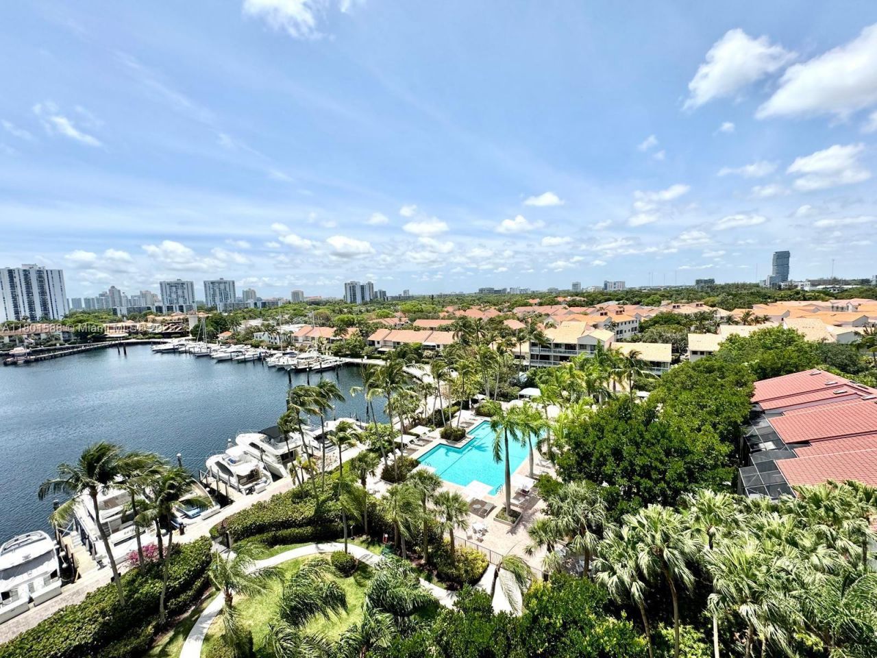 3610 Yacht Club Dr, Unit 810, Aventura, FL 33180 Photo