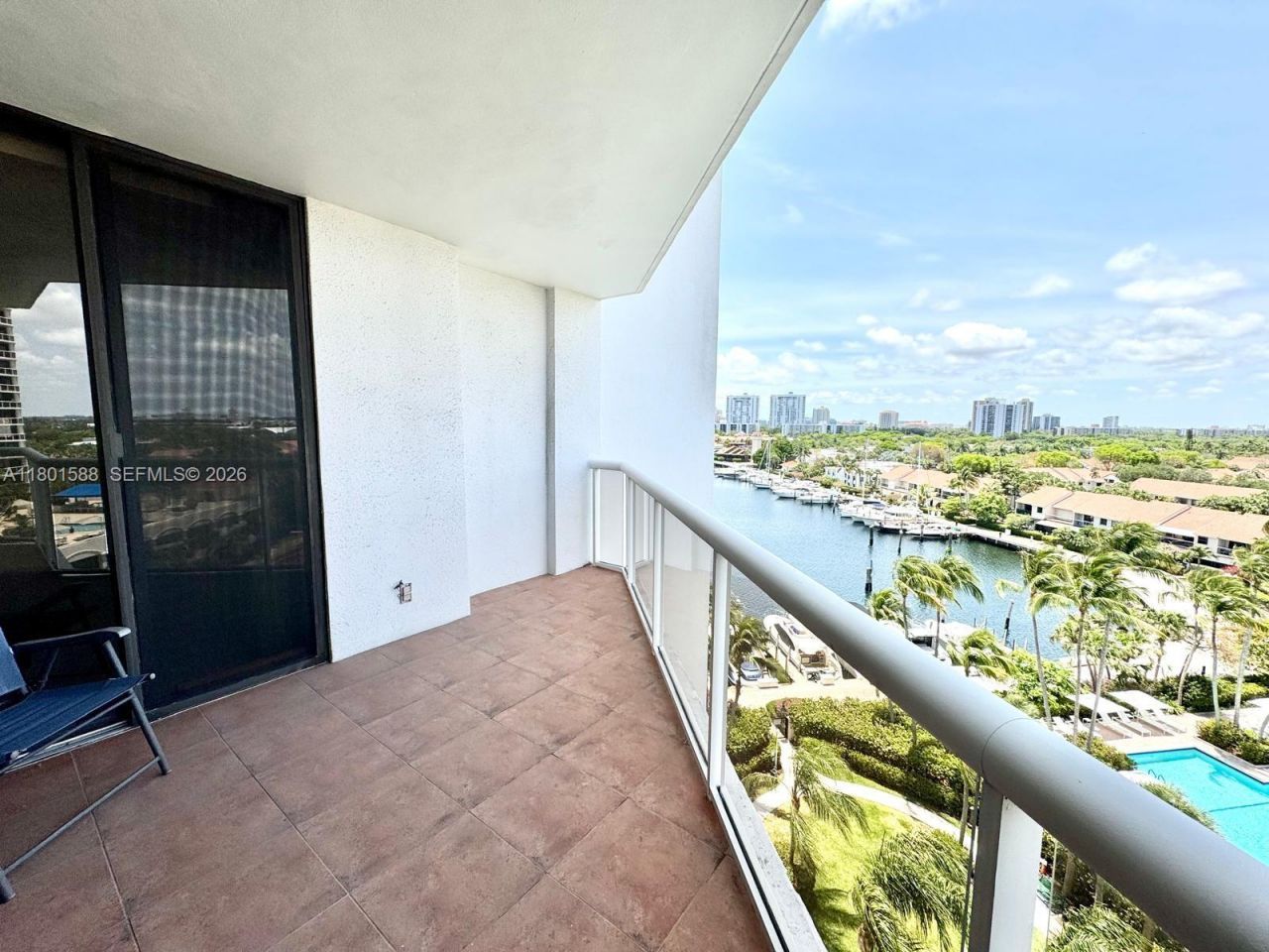 3610 Yacht Club Dr, Unit 810, Aventura, FL 33180 Photo