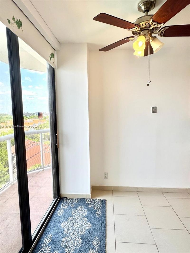 3610 Yacht Club Dr, Unit 810, Aventura, FL 33180 Photo