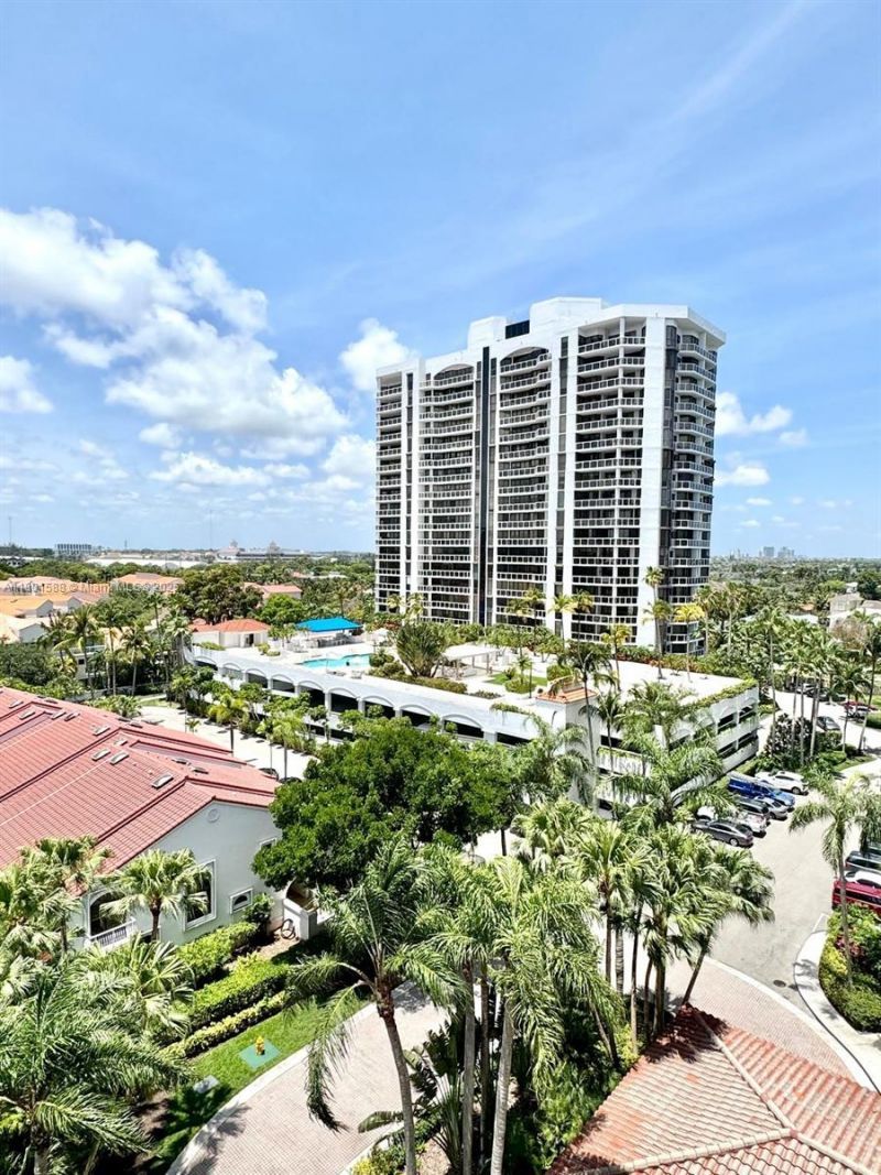 3610 Yacht Club Dr, Unit 810, Aventura, FL 33180 Photo