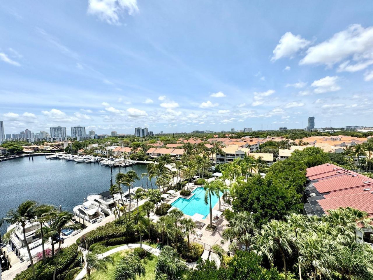 3610 Yacht Club Dr, Unit 810, Aventura, FL 33180 Photo