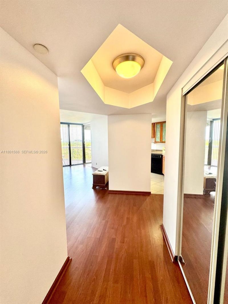 3610 Yacht Club Dr, Unit 810, Aventura, FL 33180 Photo