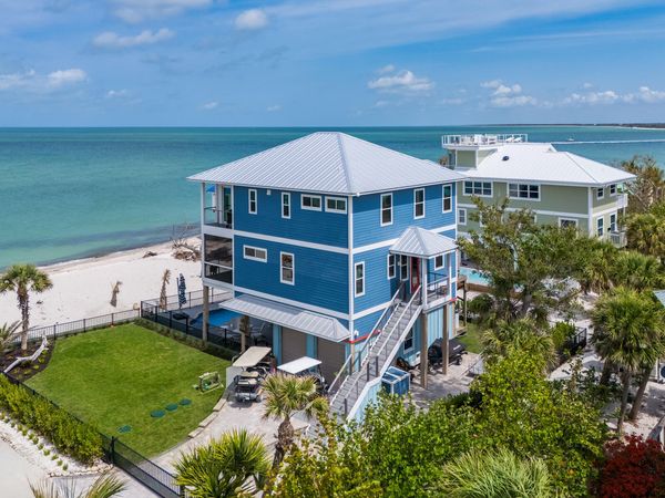 4620 Oro Pesos LN, Upper Captiva, FL 33924