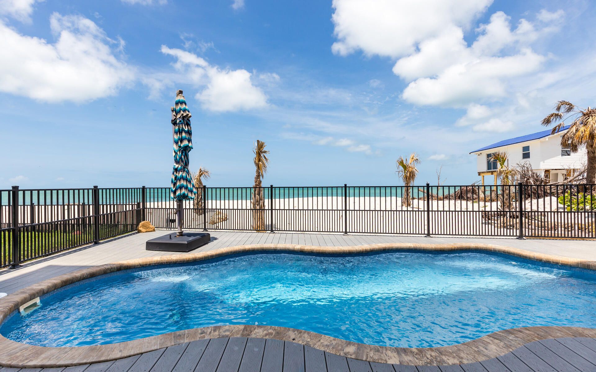 4620 Oro Pesos Ln, Upper Captiva, FL 33924 Photo