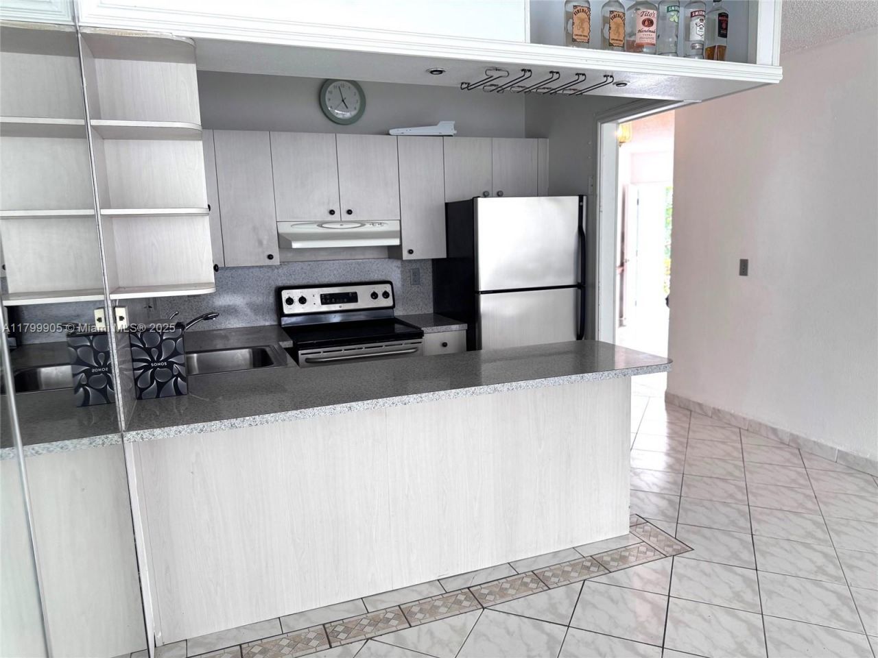 1936 S Ocean Dr, Unit 8D, Hallandale Beach, FL 33009 Photo