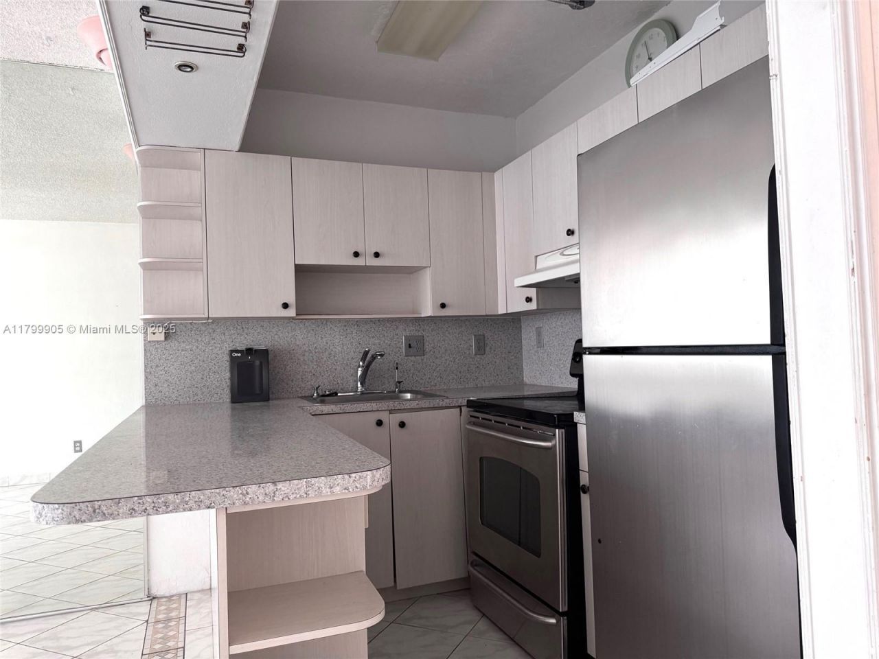 1936 S Ocean Dr, Unit 8D, Hallandale Beach, FL 33009 Photo