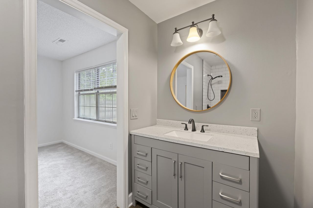 111 Macfarren Lane Photo 23