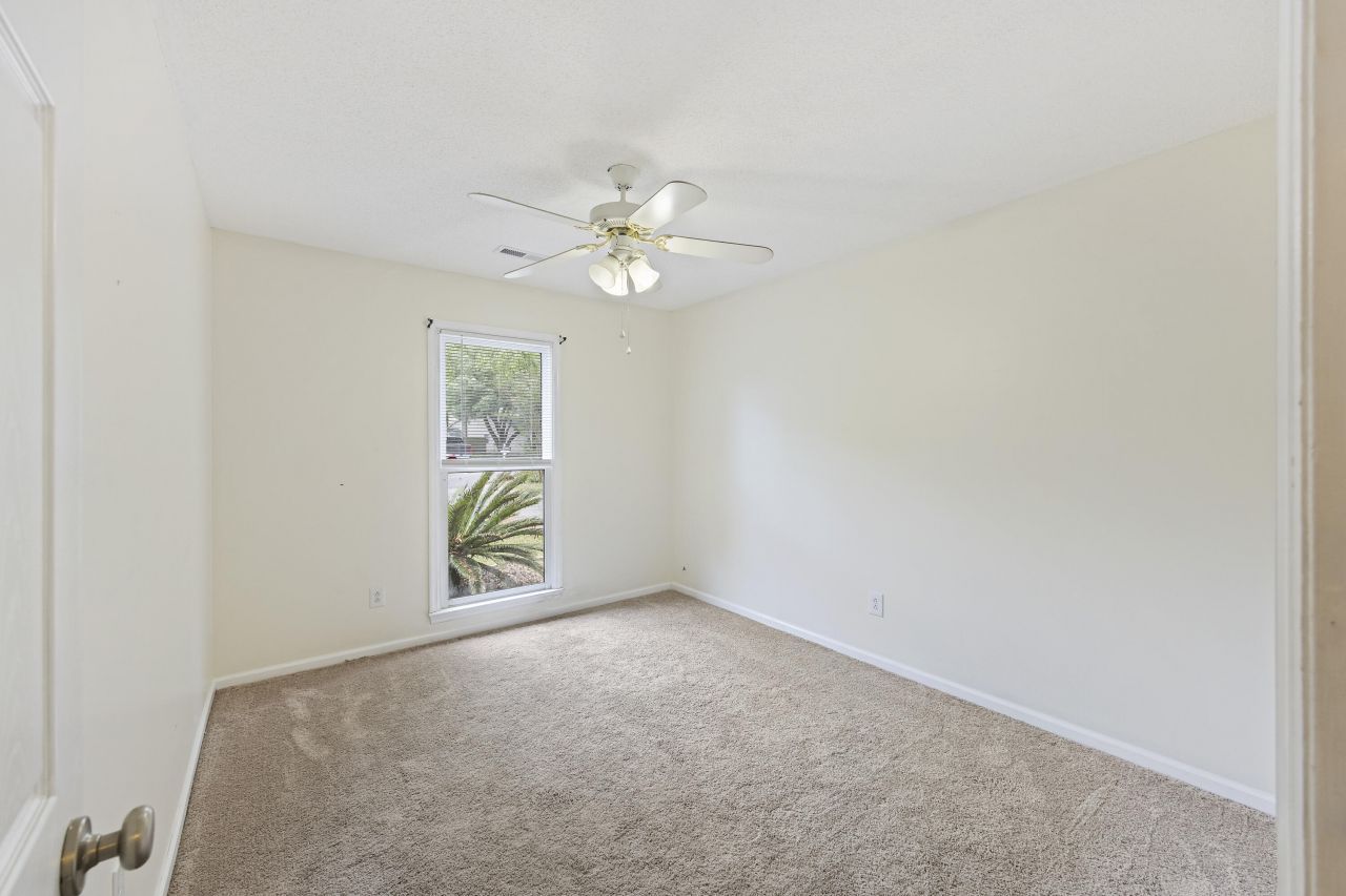 111 Macfarren Lane Photo 24