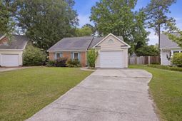 111 Macfarren Lane photo 4