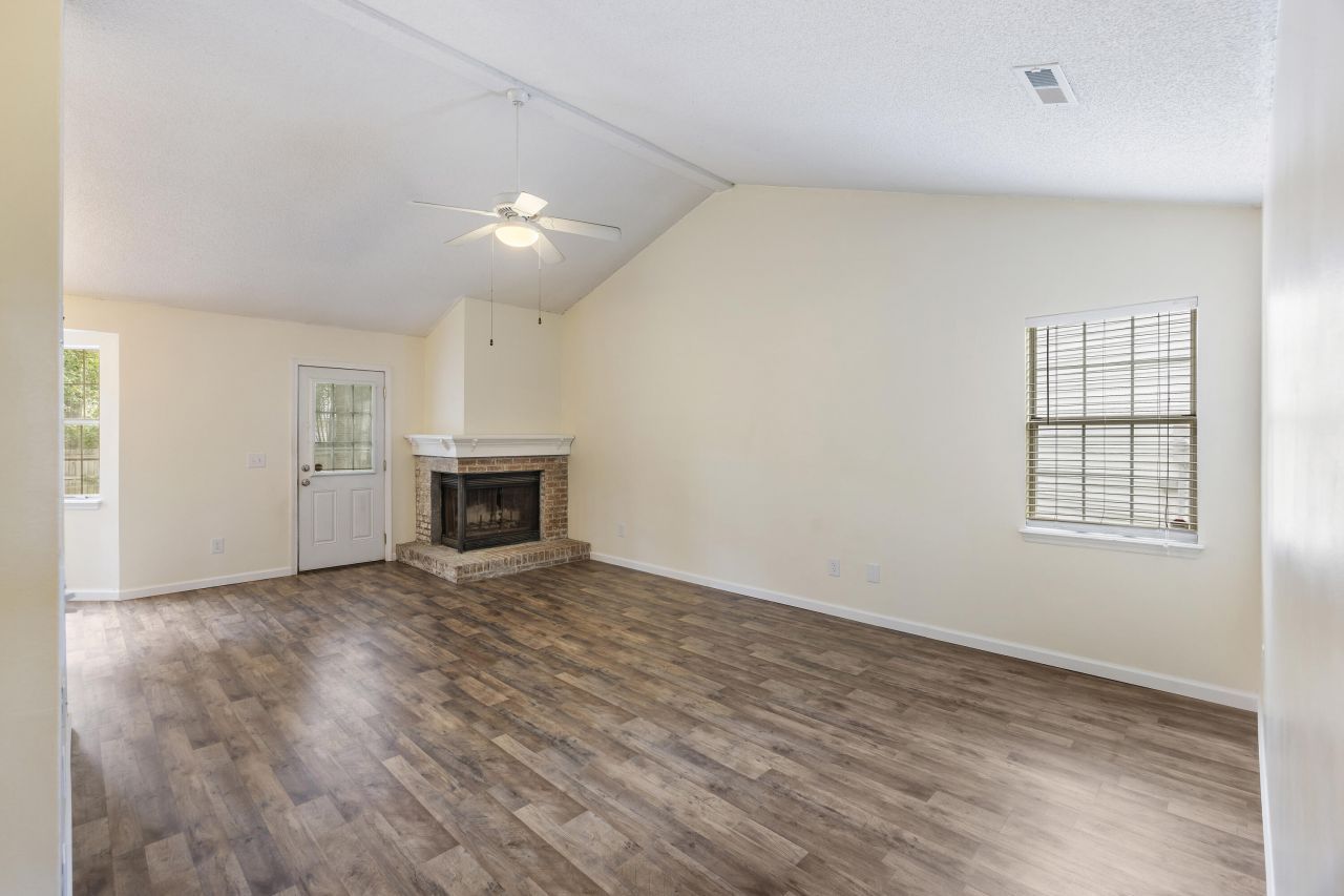 111 Macfarren Lane Photo 6