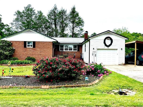 75 Hawthorne Drive, Brevard, NC 28712