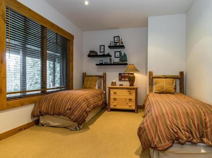 2203 Silver Fox Court, Truckee, CA 96161 Photo