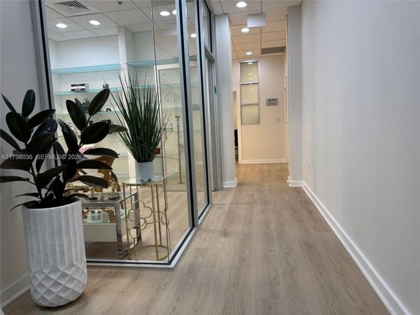 20900 NE 30th Ave, Unit 503 + assi, Aventura, FL 33180