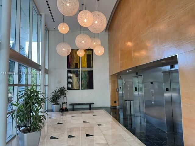 20900 NE 30th Ave, Unit 503 + assi, Aventura, FL 33180 Photo