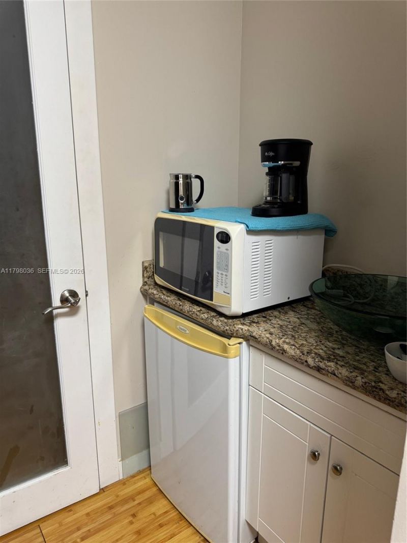 20900 NE 30th Ave, Unit 503 + assi, Aventura, FL 33180 Photo