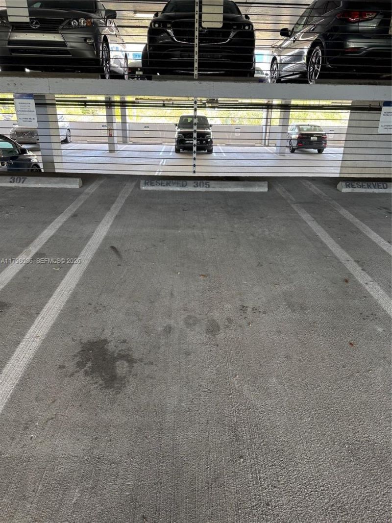 20900 NE 30th Ave, Unit 503 + assi, Aventura, FL 33180 Photo