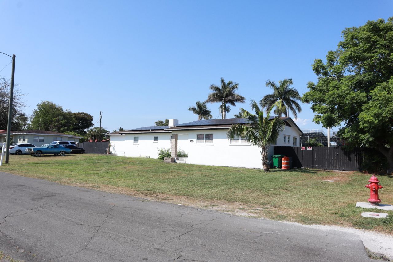 360 Kismet Avenue, Pahokee, FL 33476 Photo