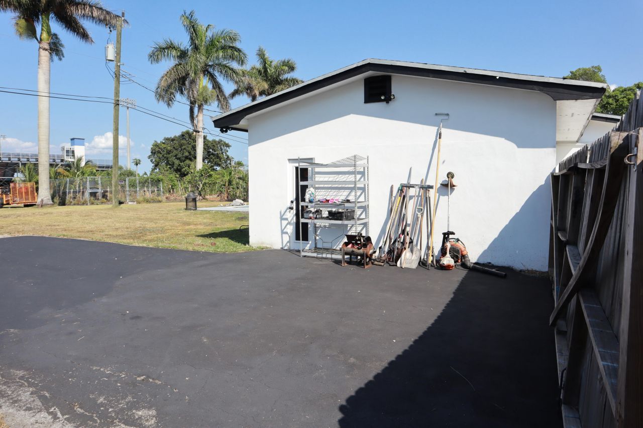 360 Kismet Avenue, Pahokee, FL 33476 Photo