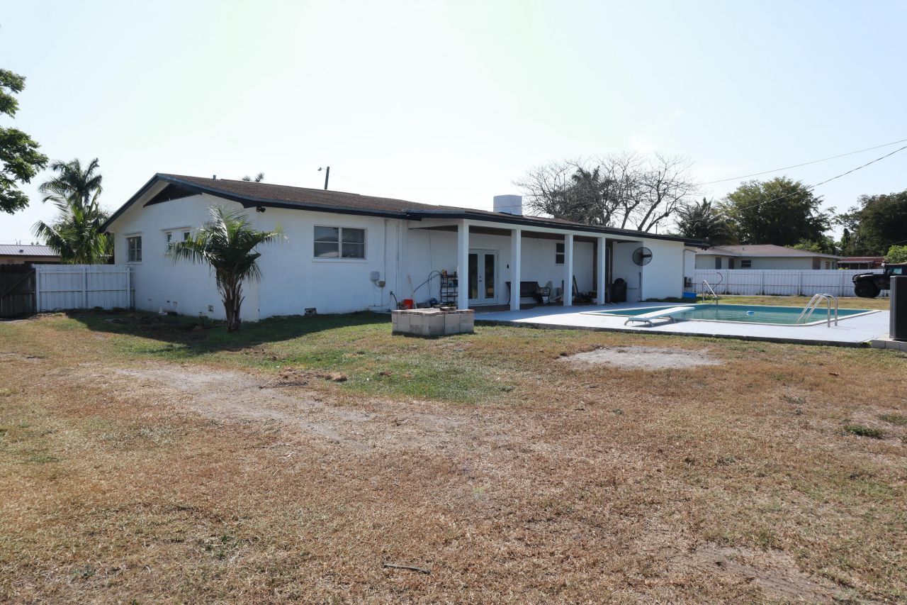 360 Kismet Avenue, Pahokee, FL 33476 Photo