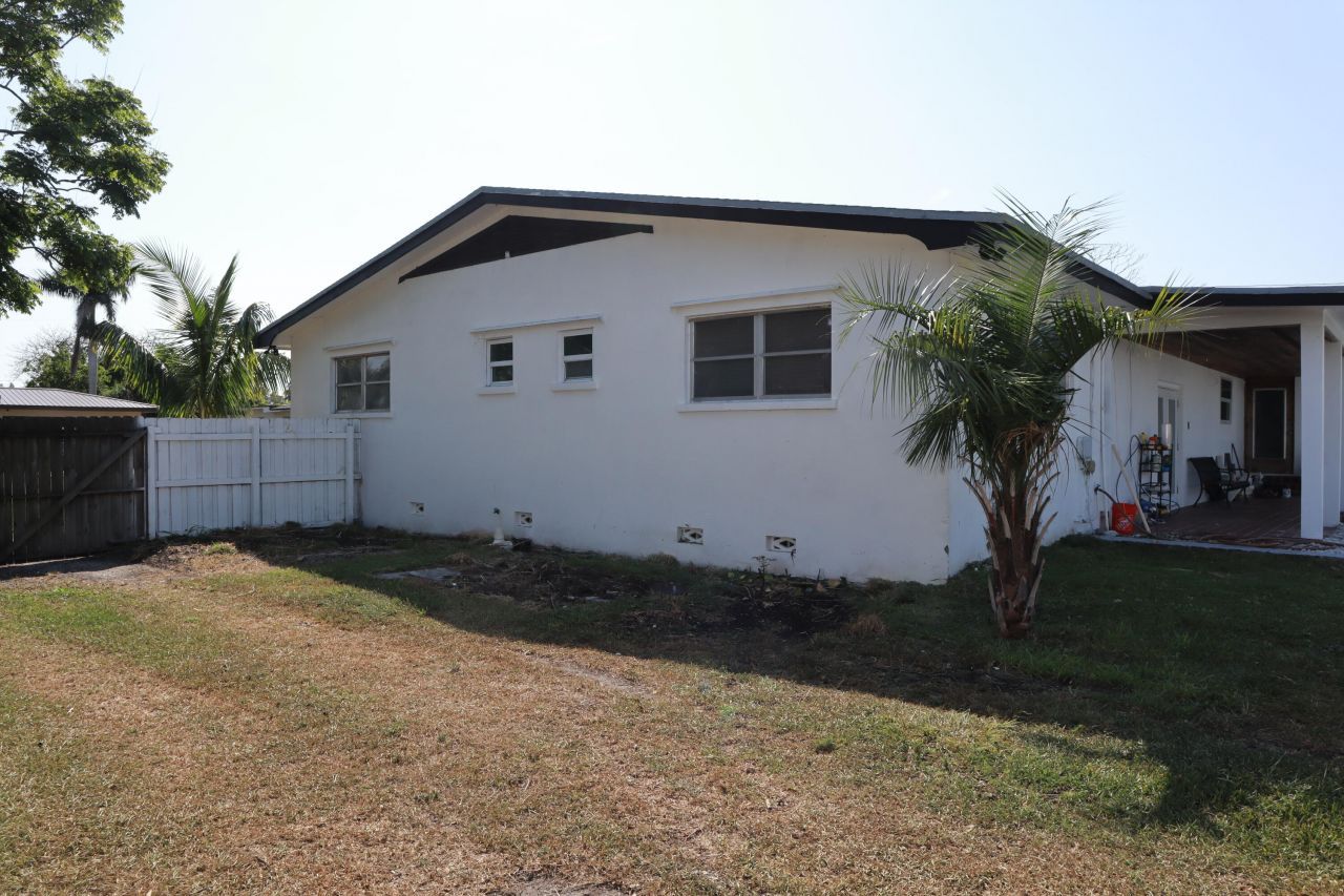 360 Kismet Avenue, Pahokee, FL 33476 Photo