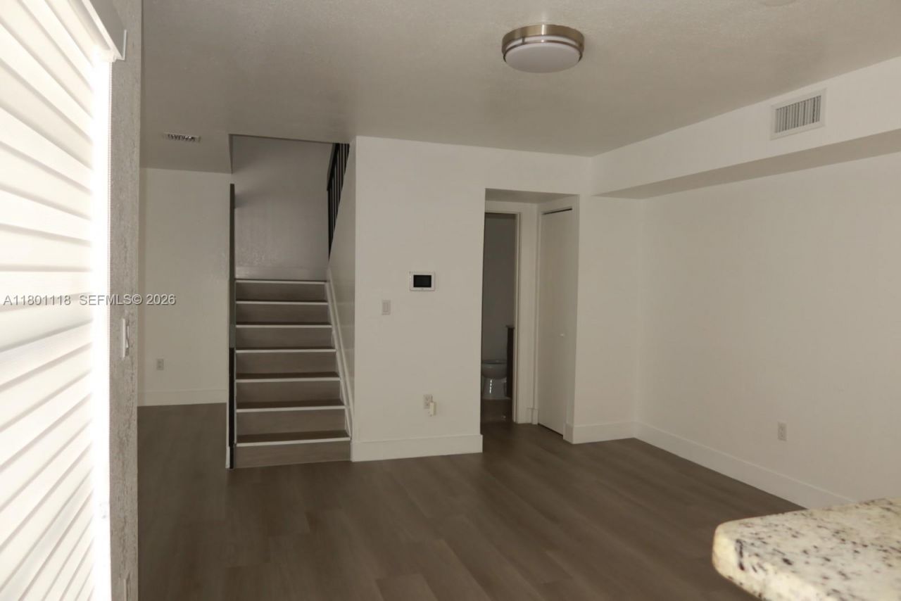 8098 NW 99th Ter, Hialeah Gardens, FL 33016 Photo